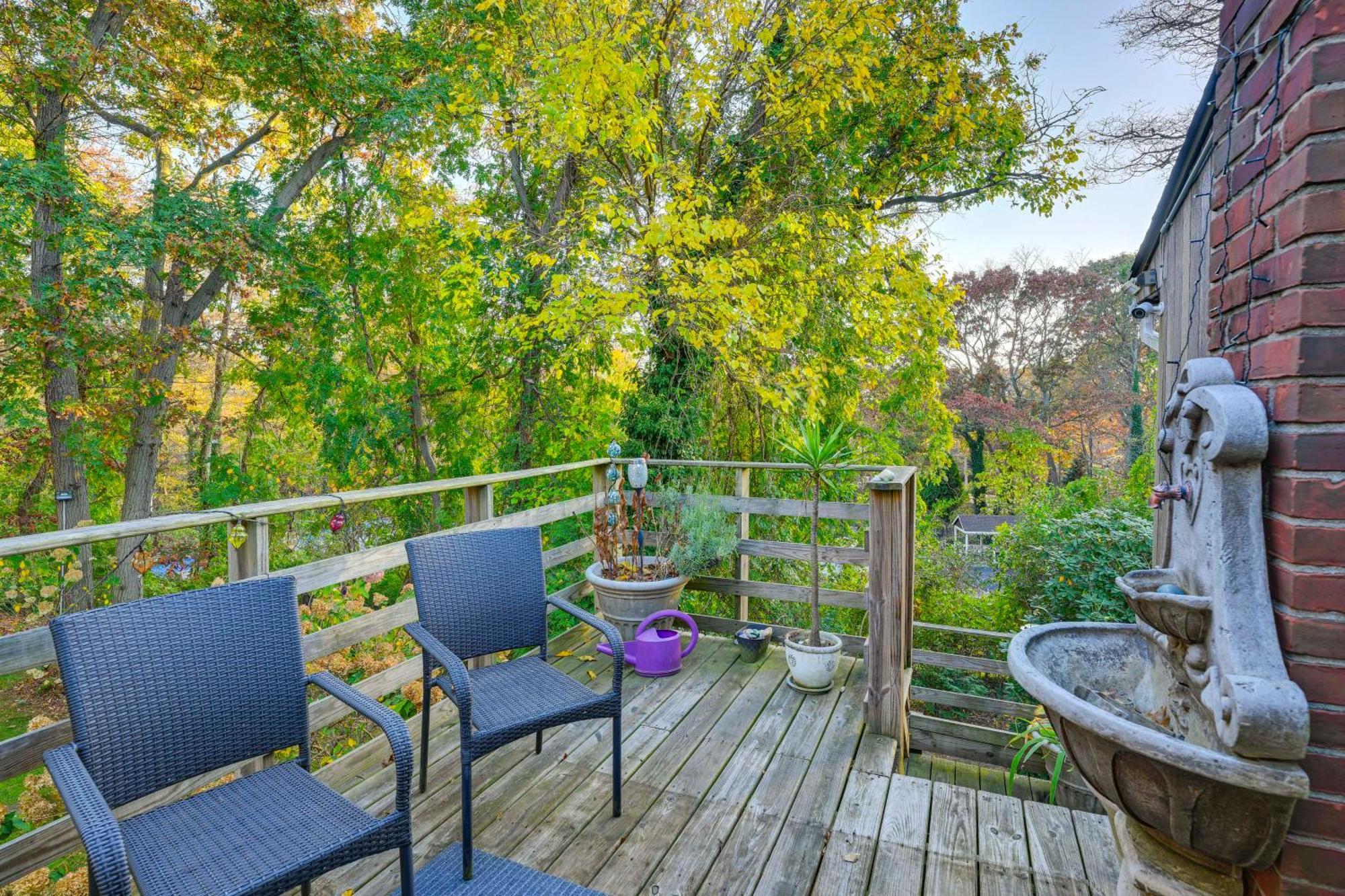 Cozy Dix Hills Apt With Deck About 7 Mi To Beach! Экстерьер фото